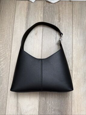 Mango Classic Black Shoulder Bag - Sleek Minimalist Women's Handbag